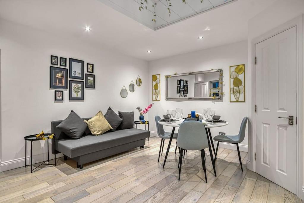 Luxury Oasis Appartement Londen Buitenkant foto